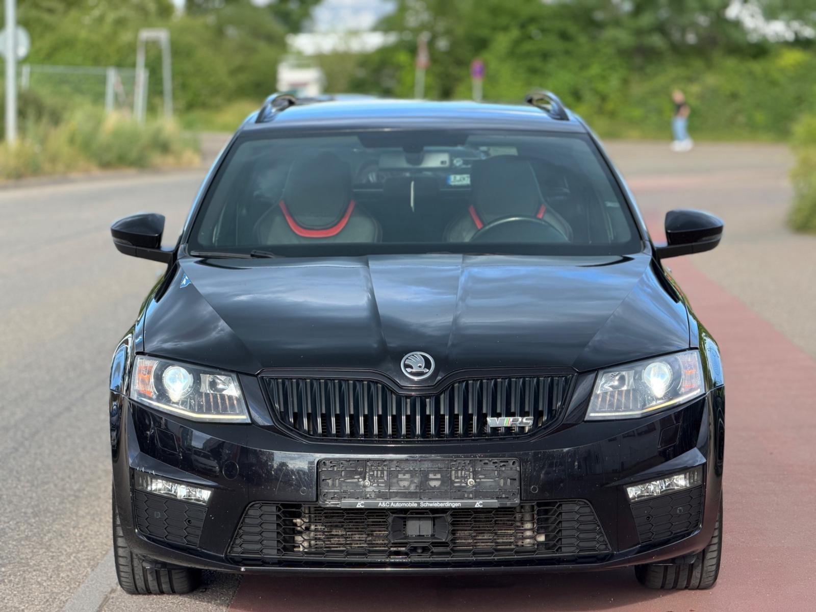 SKODA OCTAVIA COMBI RS 220 ch BVM - 1ère MAIN - CUIR - HIFI - 193000 km