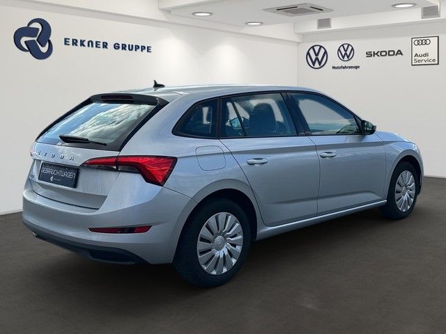 Fahrzeugabbildung SKODA Scala 1.0TSI Active LED+SPURHALTE+BT+USB+++