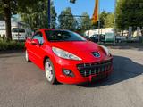 Peugeot 207 CC Cabrio-Coupe Premium*1Hand*8Fach*Service* - gebrauchte Peugeot 207 aus dem Jahr 2011