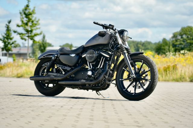 Harley-Davidson Iron 883