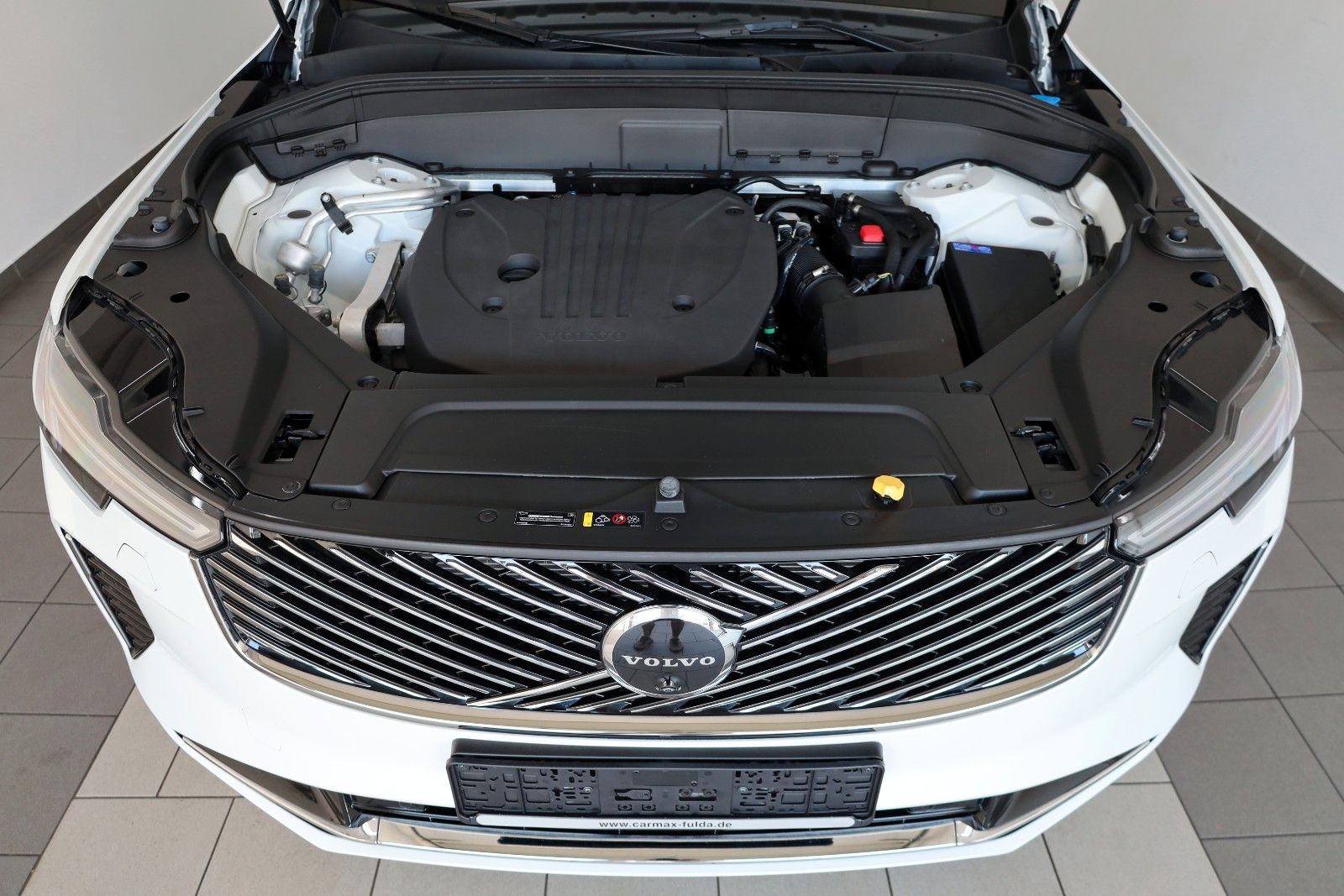 Fahrzeugabbildung Volvo XC90 Plus Bright AWD 7Si,Leder,Navi,LED,HUD,360°