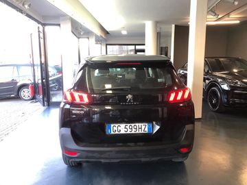 Peugeot 5008 - 5