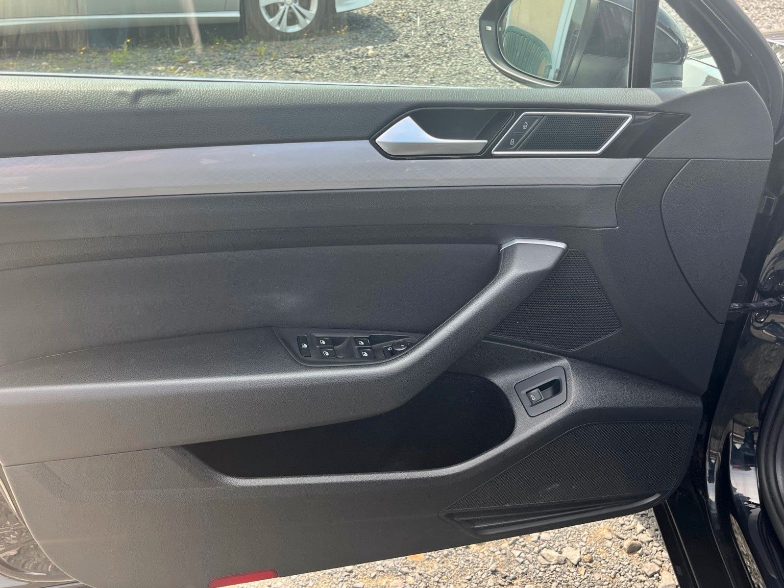 Fahrzeugabbildung Volkswagen Passat Variant 2.0 TDI Aut. Business Navi AHK AC