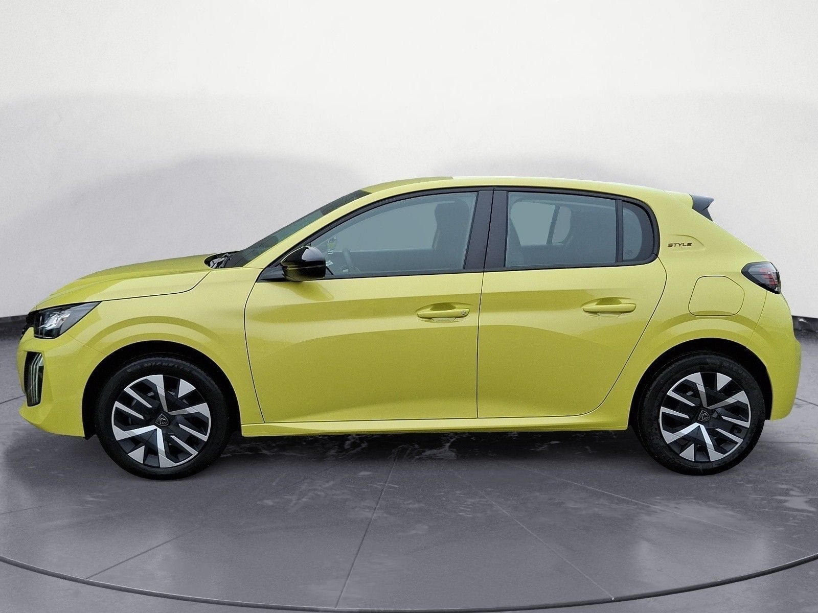 Peugeot e-208 - Bild 4