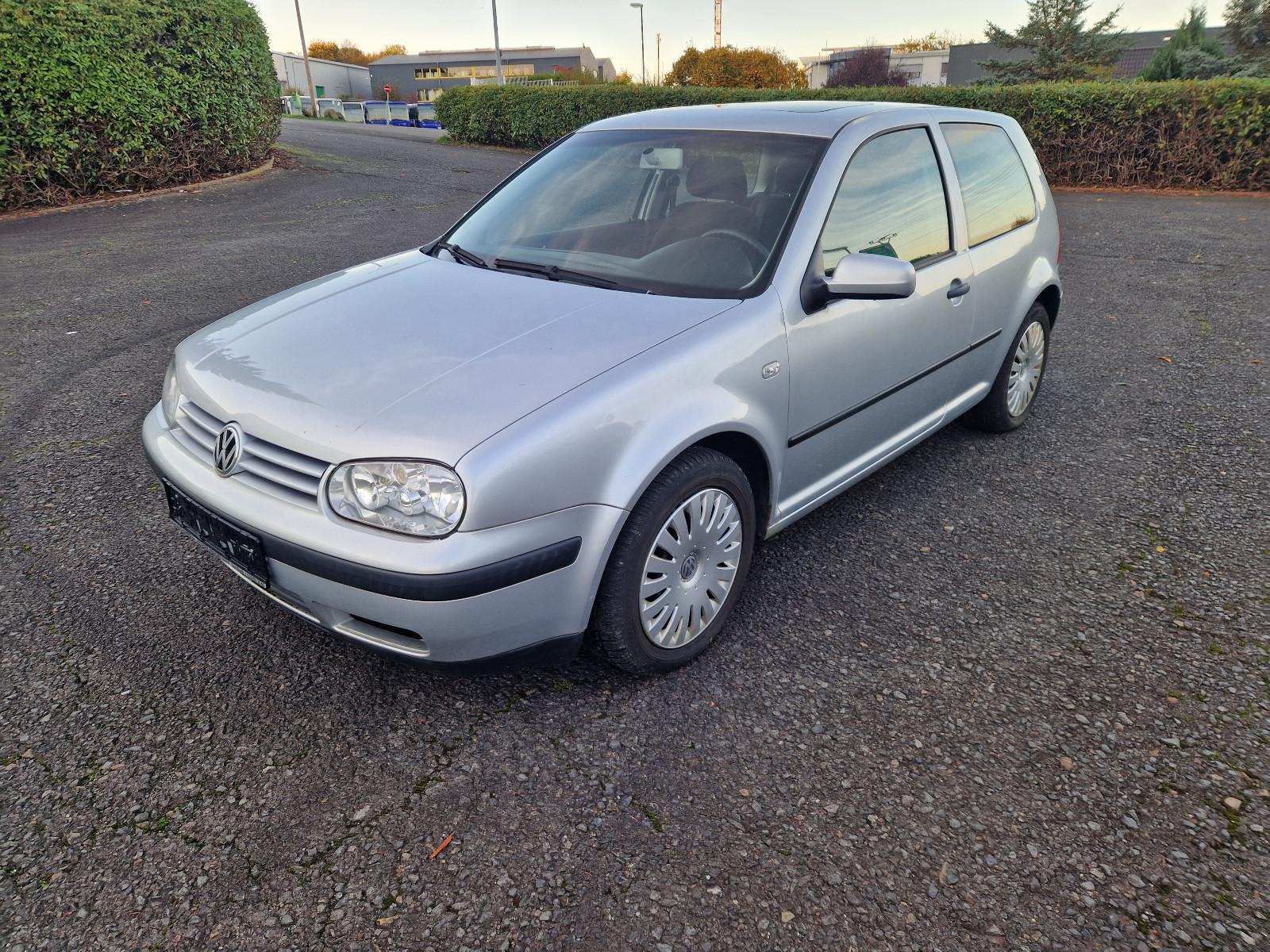 Volkswagen Golf 1.6 FSI