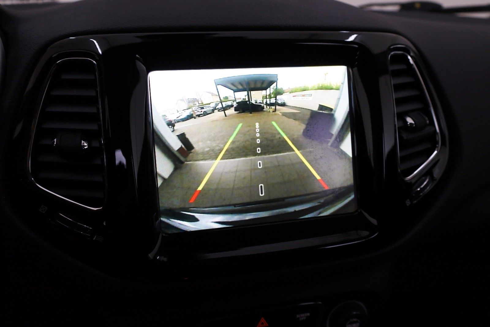 Fahrzeugabbildung Jeep Compass Limited 4WD T.Leder,Navi,LED,Apple Car.