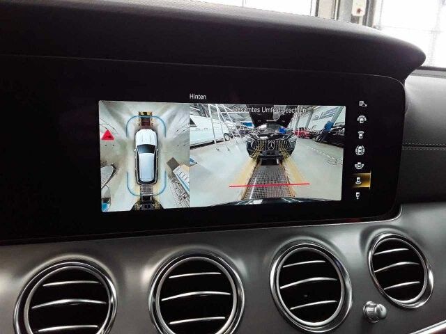 Fahrzeugabbildung Mercedes-Benz E 400d 4M AMG+Burm+Pano+AHK+Distr+Memory+Night