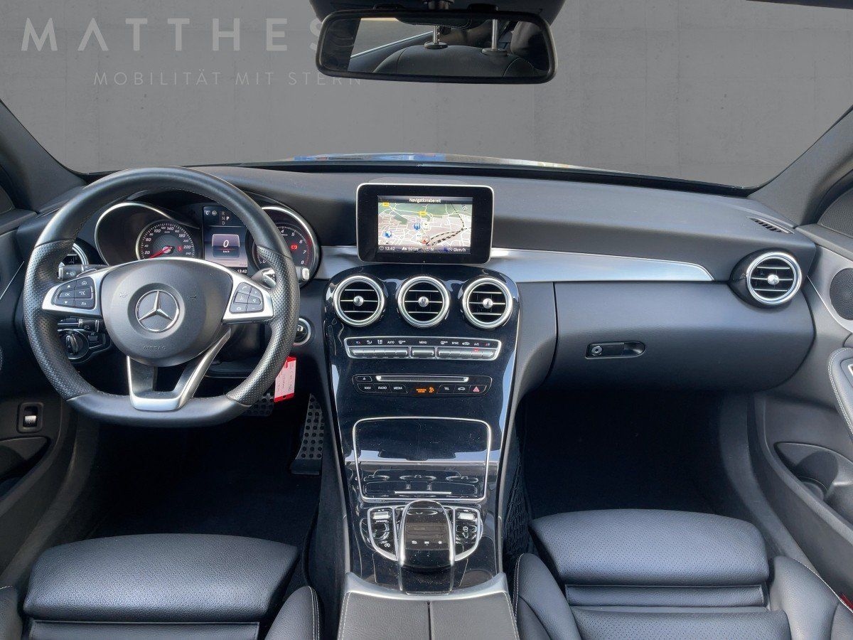 Fahrzeugabbildung Mercedes-Benz C 300 T-Modell AMG/LED/Distronic/Kamera