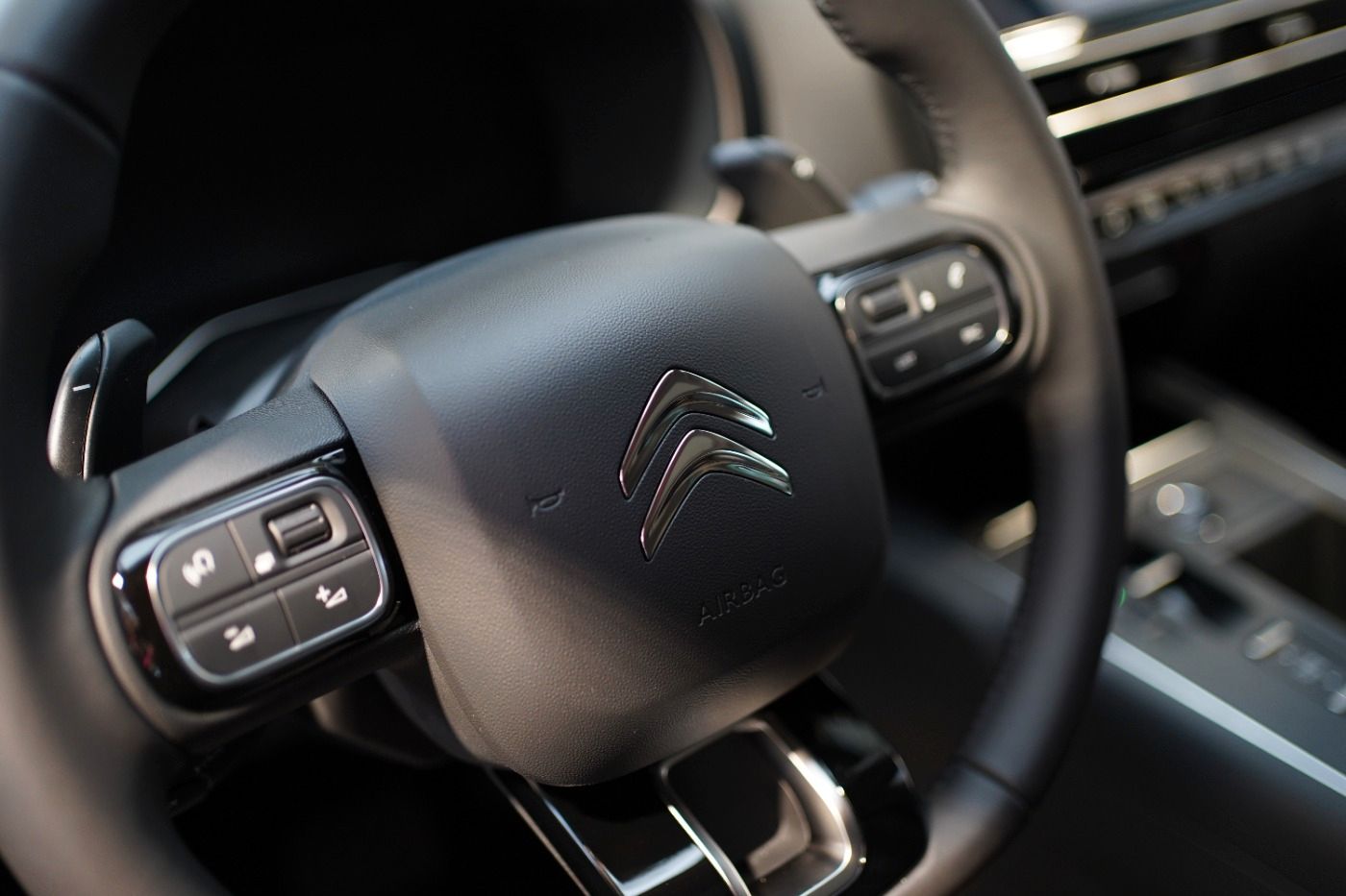 Fahrzeugabbildung Citroën C5 Aircross BlueHDi 130 EAT8 Max Panoramadach