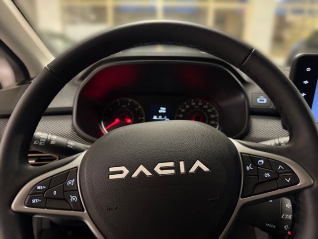 Fahrzeugabbildung Dacia Sandero III Stepway Expression 1.0 TCe 90 Klima