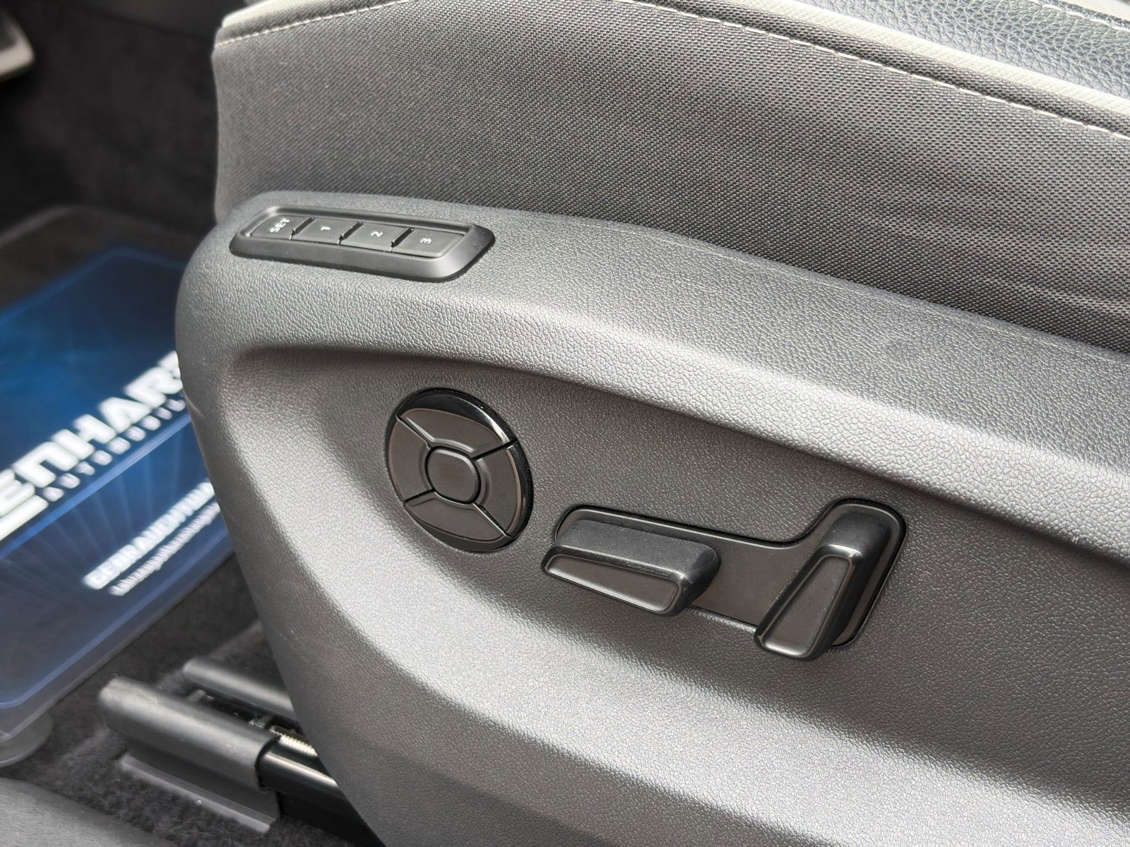 Fahrzeugabbildung SKODA Kodiaq 1.5 TSI Sportline*DSG*7-Sitzer*ViCo*SHZ*