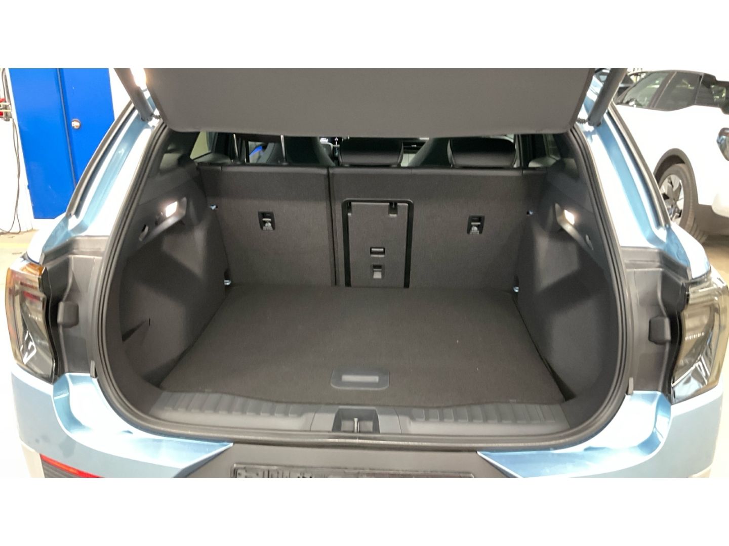 Fahrzeugabbildung Ford Explorer Premium AWD HUD Panorama Navi