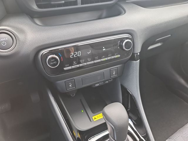 Yaris Hybrid 116 1.5 VVT-i Teamplayer (XPA1)