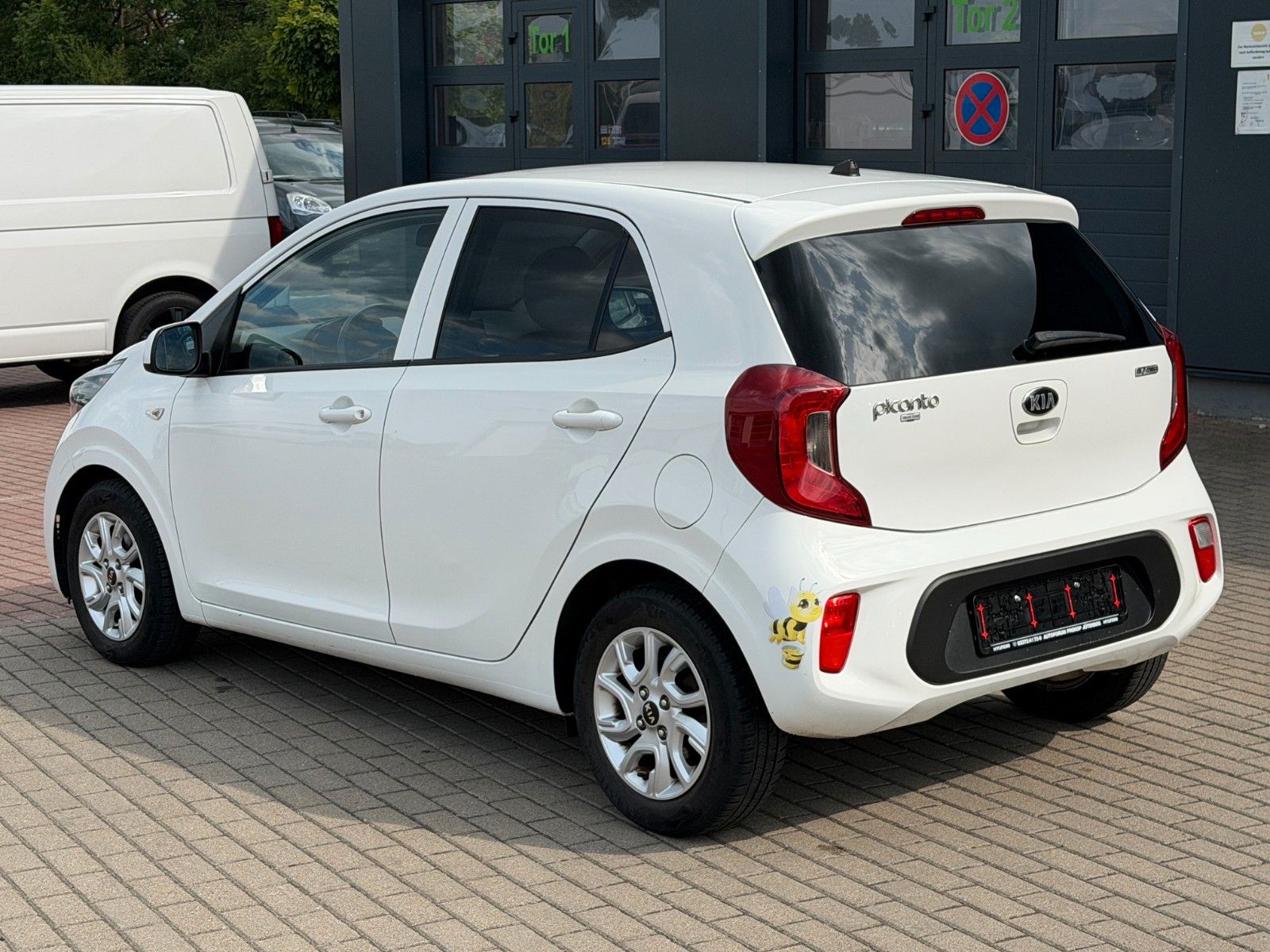 Fahrzeugabbildung Kia Picanto 1.0 Dream-Team Edition *Klima*Allwetter*