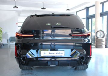 BMW XM - 7