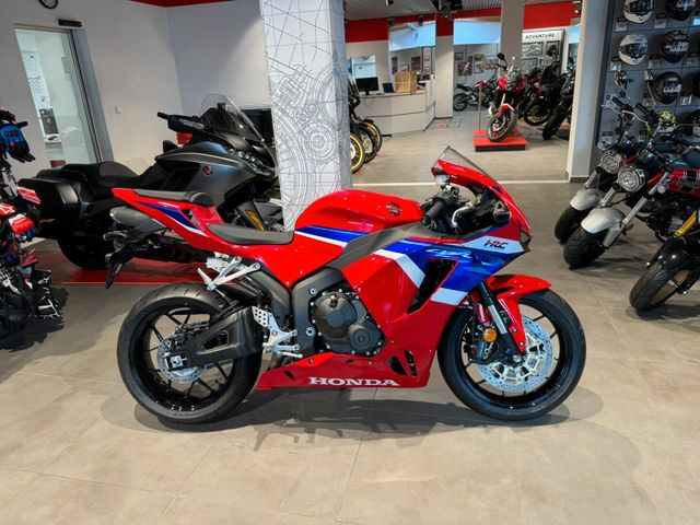 Honda CBR600RR Grand Prix Red *Lieferung KW10*