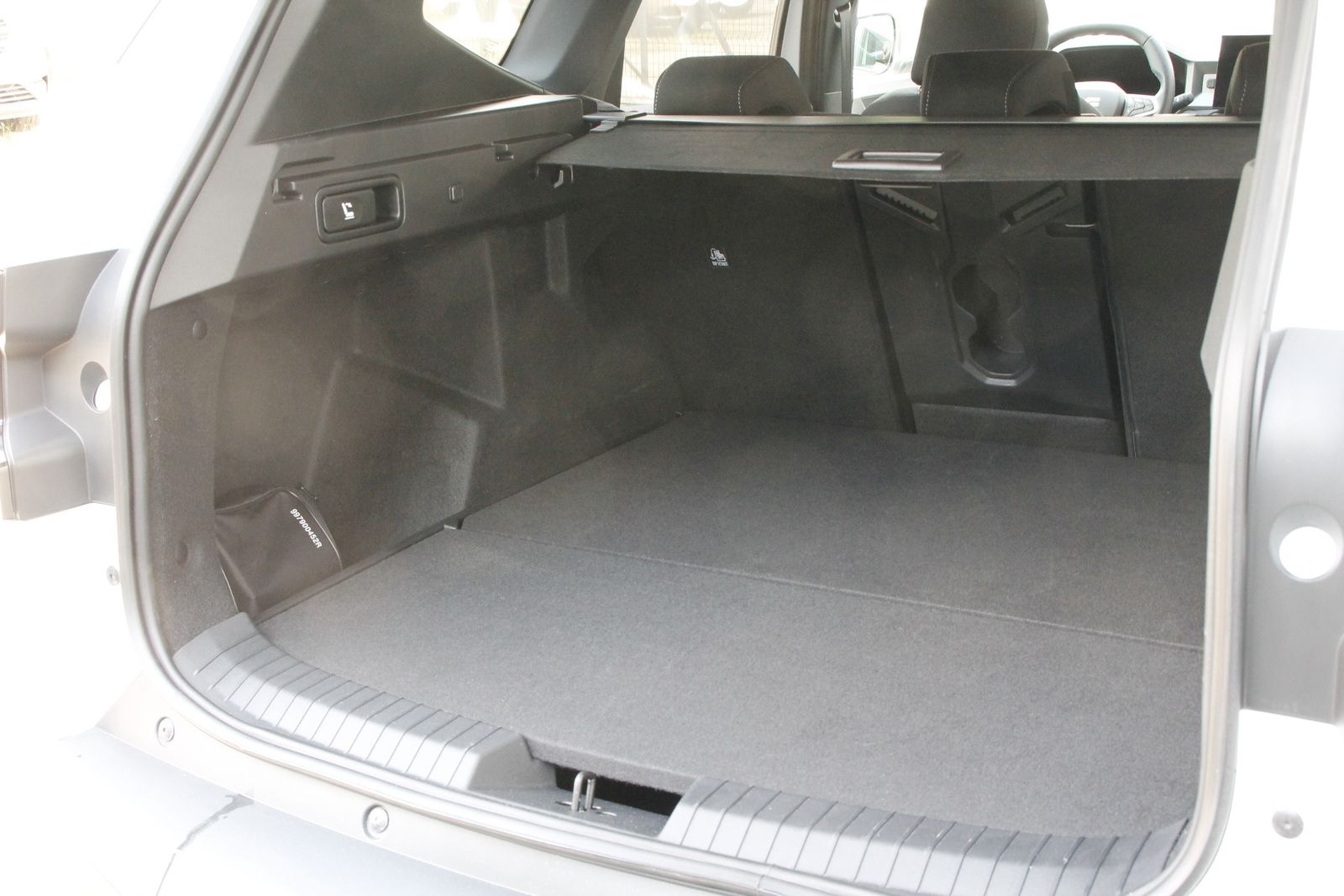Fahrzeugabbildung Dacia Bigster Journey hybrid 155