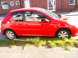 Peugeot 206+  2L 2M 1.1  - Peugeot 206: Limousine