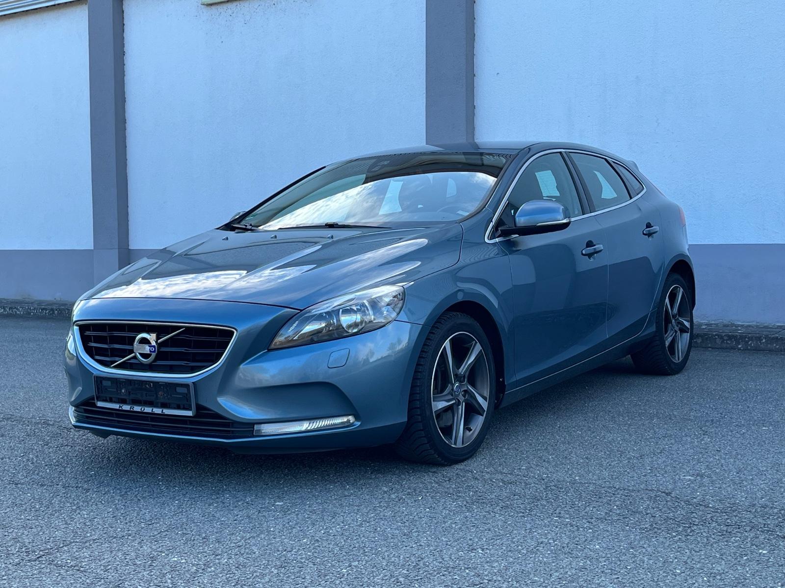 Volvo V40 Momentum