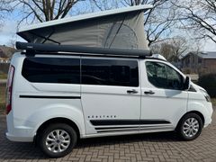 BUERSTNER Copa 500-Autm-Markise-Dieselheizung-Küche