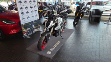 Suzuki GSX 8S Aktion