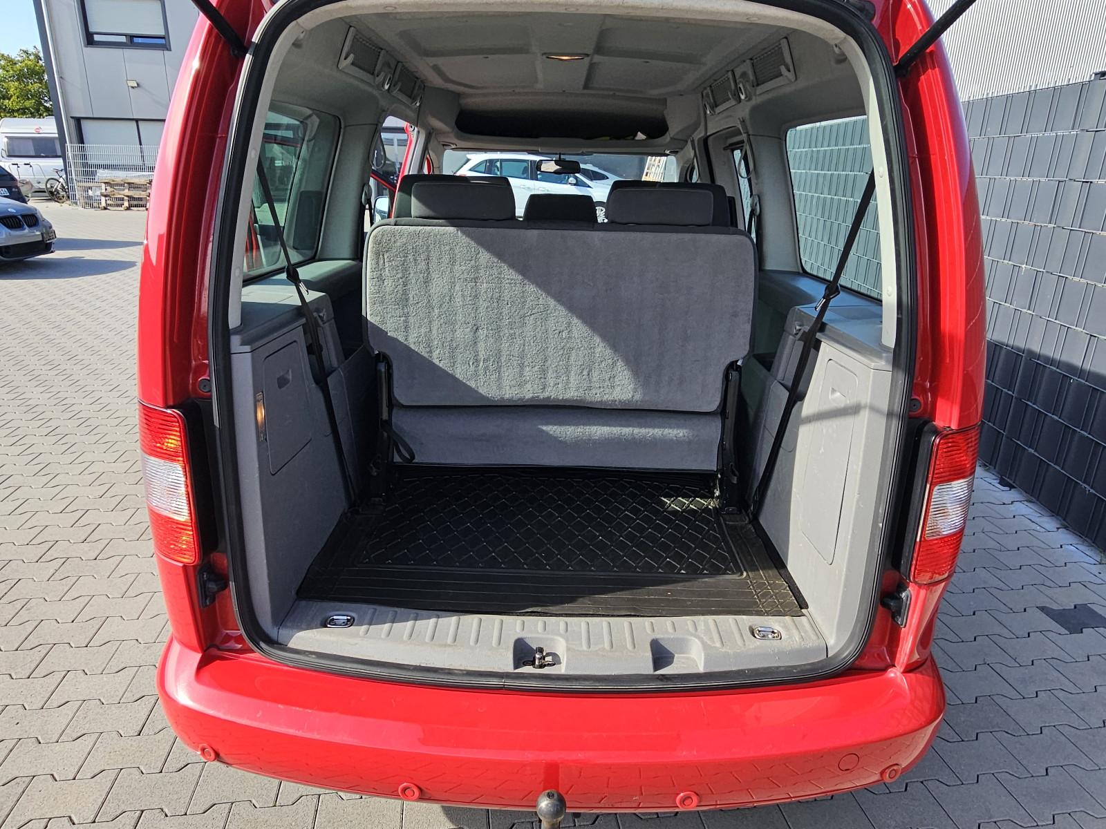 Volkswagen Caddy Maxi 2.0 TDI Life Team 7-SITZER PDC AHK