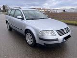 Volkswagen Passat 2.0 Auto Basis - Volkswagen Passat aus 2002: Kombi