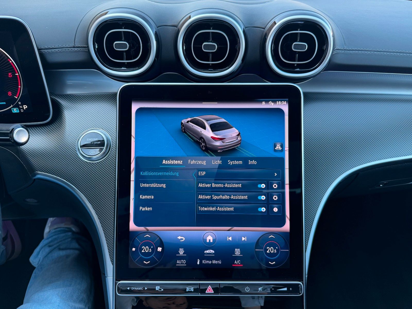 Fahrzeugabbildung Mercedes-Benz C 220d AMG+AHK+ESD+Night+TotW+RKamera