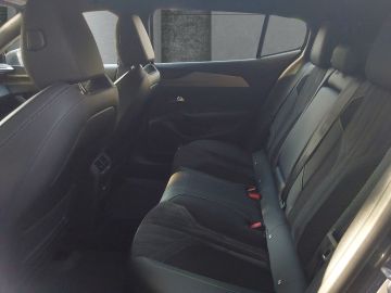 Peugeot 408 - 9