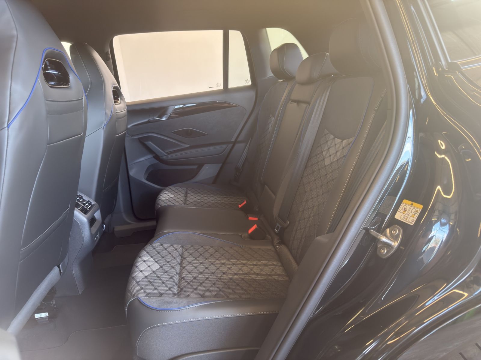 Volkswagen Tiguan - Bild 17
