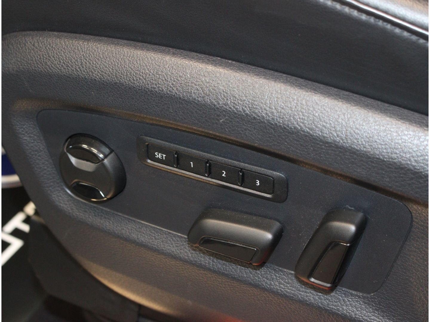 Fahrzeugabbildung Volkswagen T6 Multivan Bus Generation Six 4Motion 2.0 TDI