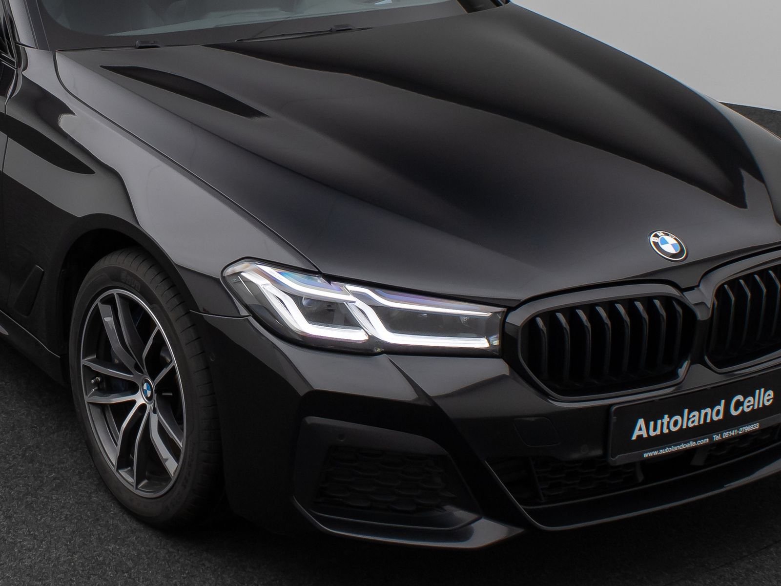 Fahrzeugabbildung BMW 540d xD M Sport Panorama Kamera Laser HUD AHK