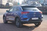 Volkswagen T-Roc 1.5 TSI Style LED ACC Sitzheizung PDC - Volkswagen T-Roc mit Benzin-Antrieb: mit Klimaanlage