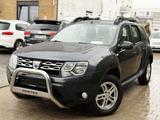 Dacia Duster 1.5DCI.4x2.AHK.Tüv NEU.Viele Neu Teile - Dacia Duster: Dci 4x2