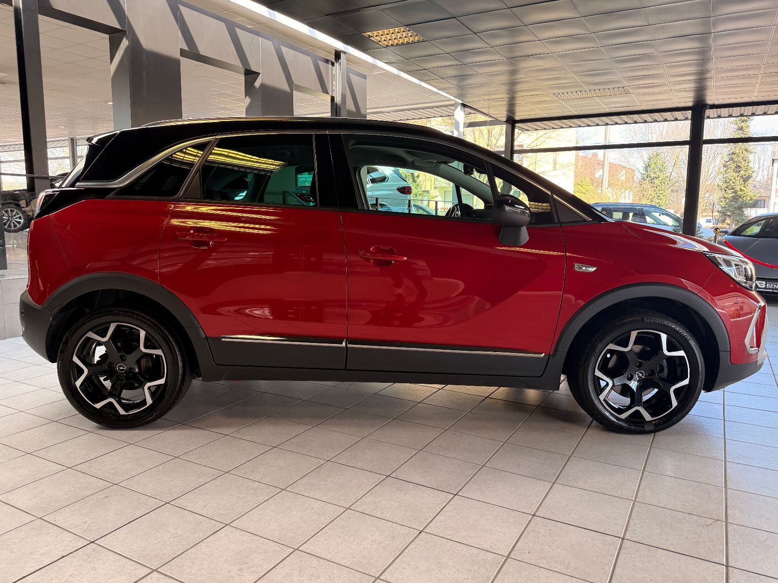 Fahrzeugabbildung Opel CrosslandX Ultimate/HEAD-UP/KAMERA/LEDER/LED/AUT