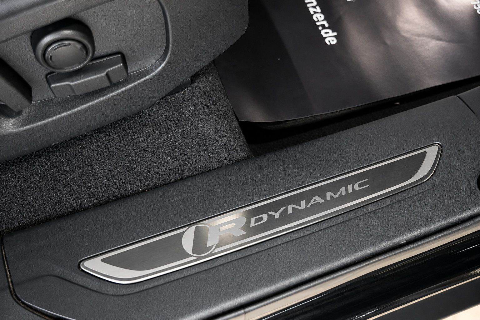 Fahrzeugabbildung Land Rover Range Rover Velar R-Dynamic SE *Meridian*Memory*