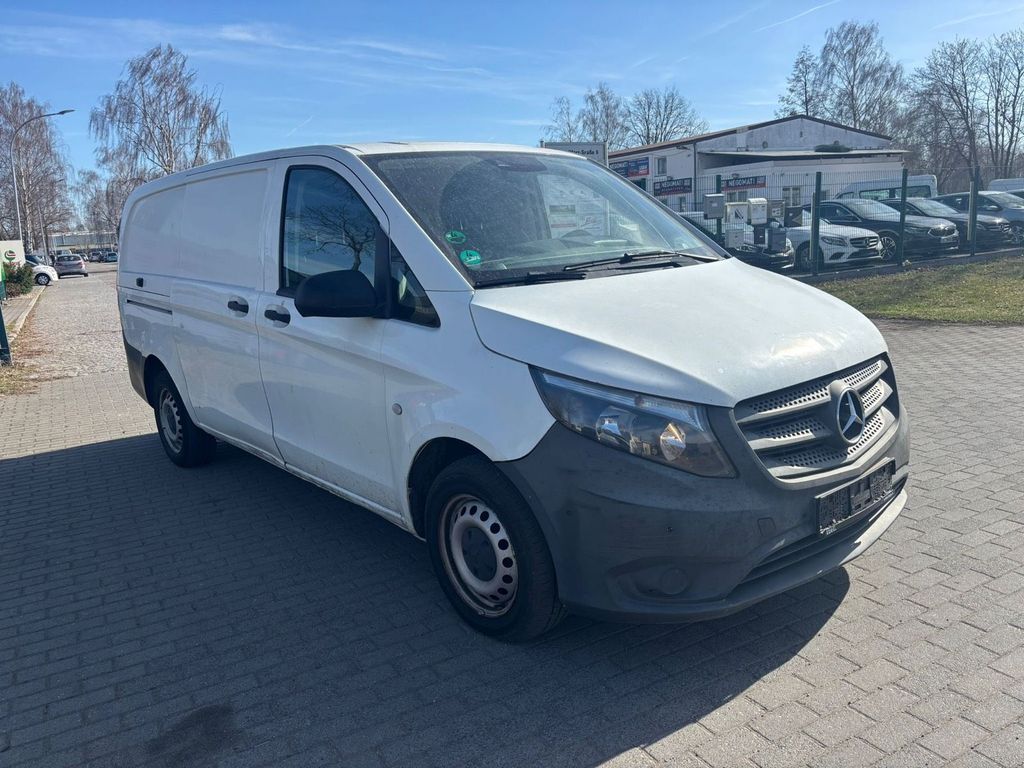 Image of Mercedes-Benz Vito