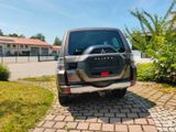 Mitsubishi Pajero 3,2 DI-D 4WD SUV-Star Automatik SUV-Star - Mitsubishi Pajero mit Diesel-Antrieb: Leder, Geländewagen