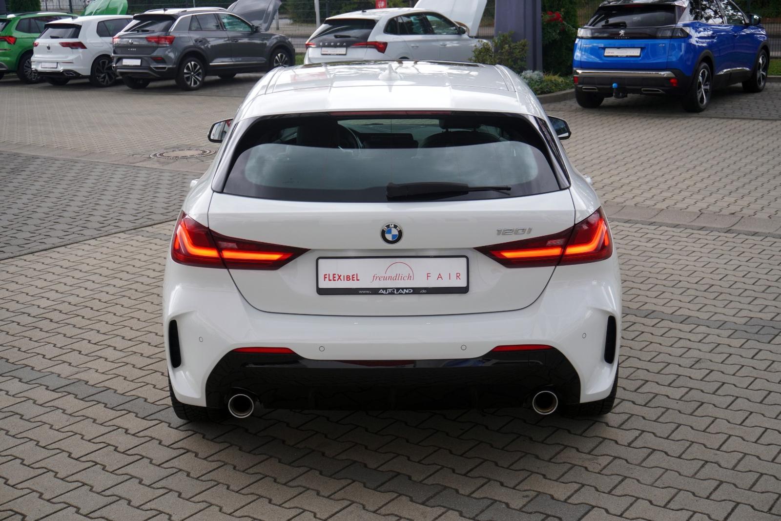 BMW 1 Series i M Sport Aut. LED Navi Sitzheizung Tempomat, миниатюра 7