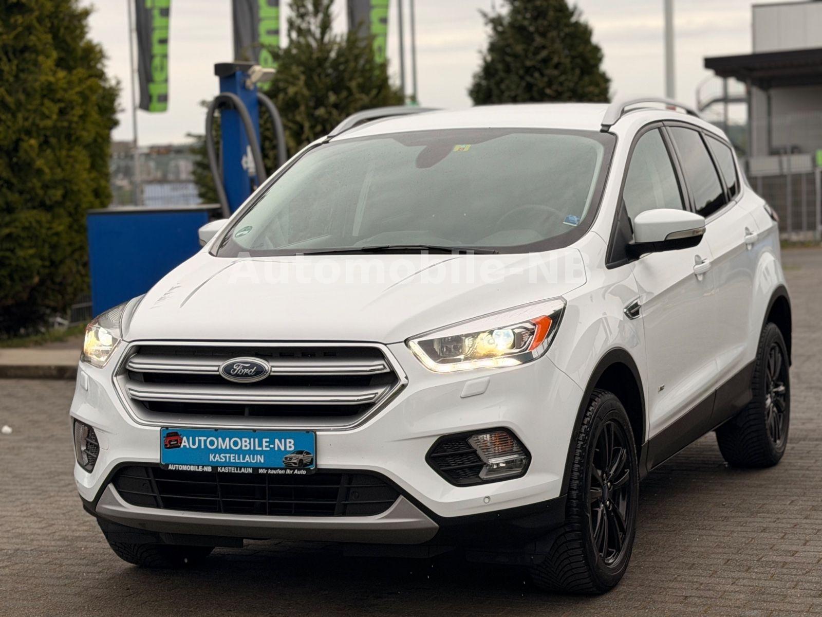 Ford Kuga Titanium 4x4 Allrad Xenon LEDs Navi Leder