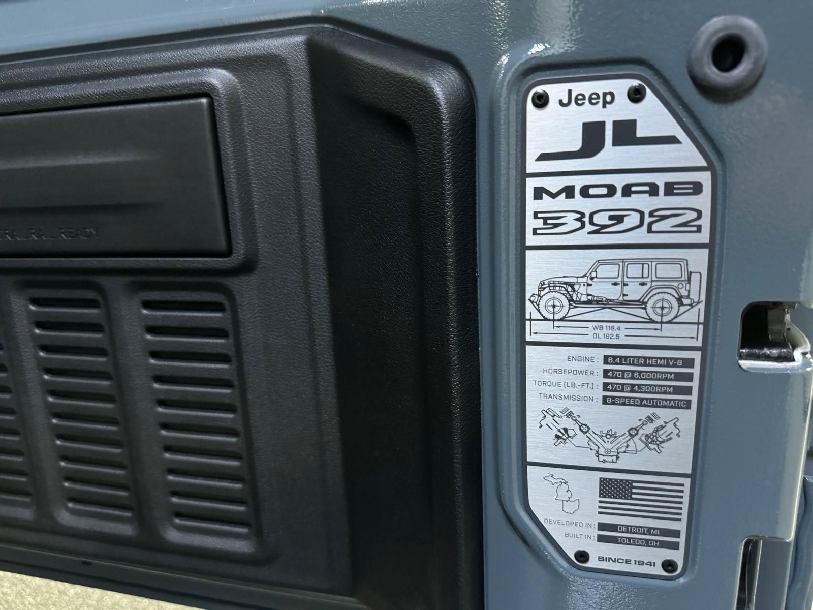 Fahrzeugabbildung Jeep MOAB 392-6.4L HEMI V8-WINDE-SKY ONE-35"