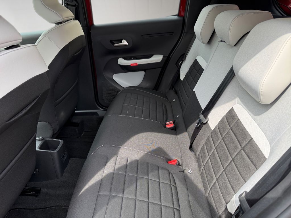 Fahrzeugabbildung Citroën C3 Turbo 100 MAX Winter Paket*Ganzjahresreifen