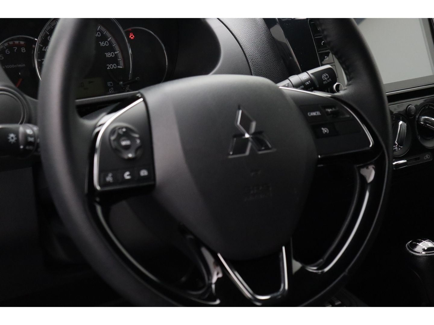 Fahrzeugabbildung Mitsubishi Space Star 1.2 Select+ Kamera  DAB