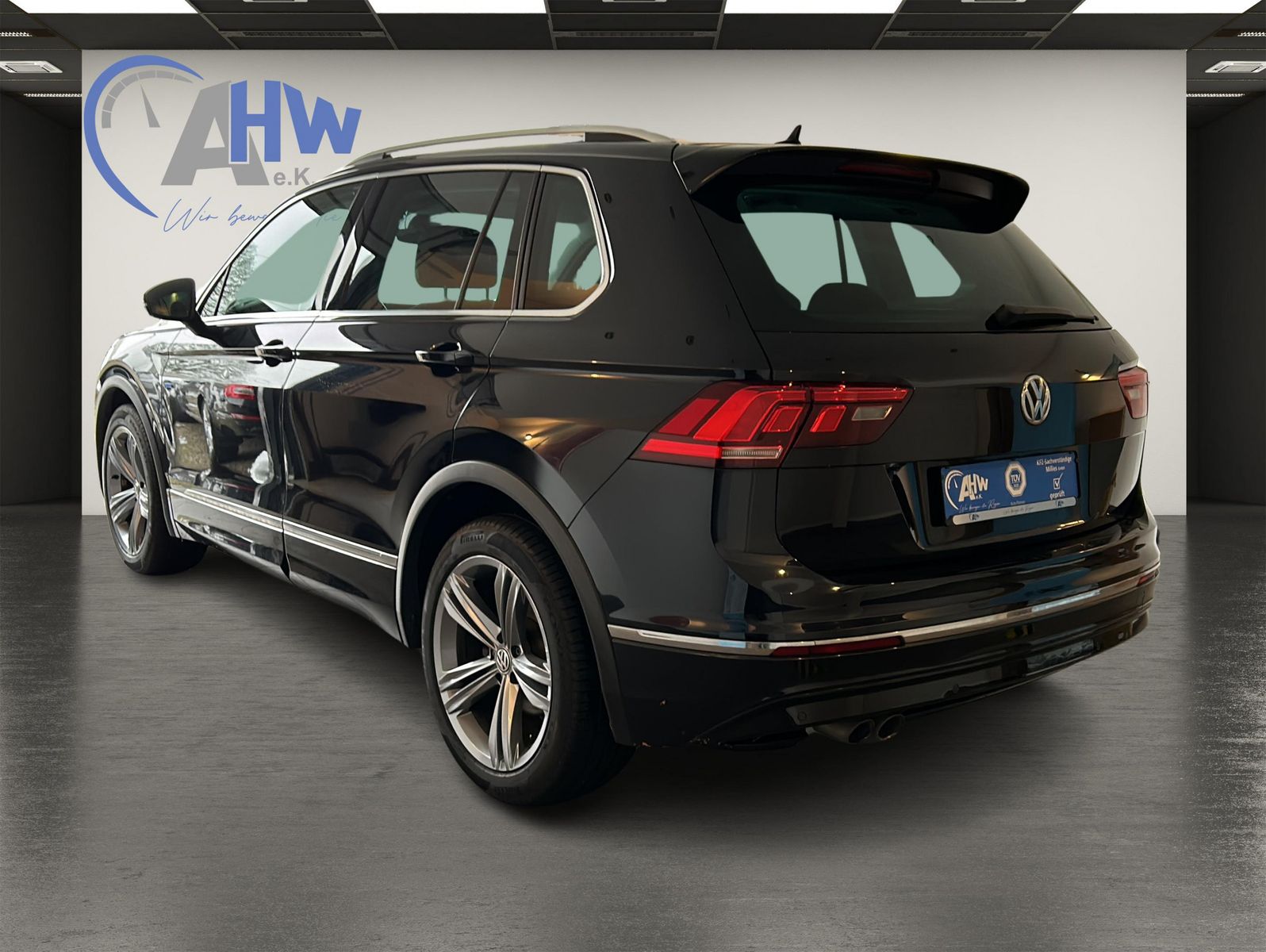 Fahrzeugabbildung Volkswagen Tiguan 2,0 TDI R-Line-Paket Exterieur Join