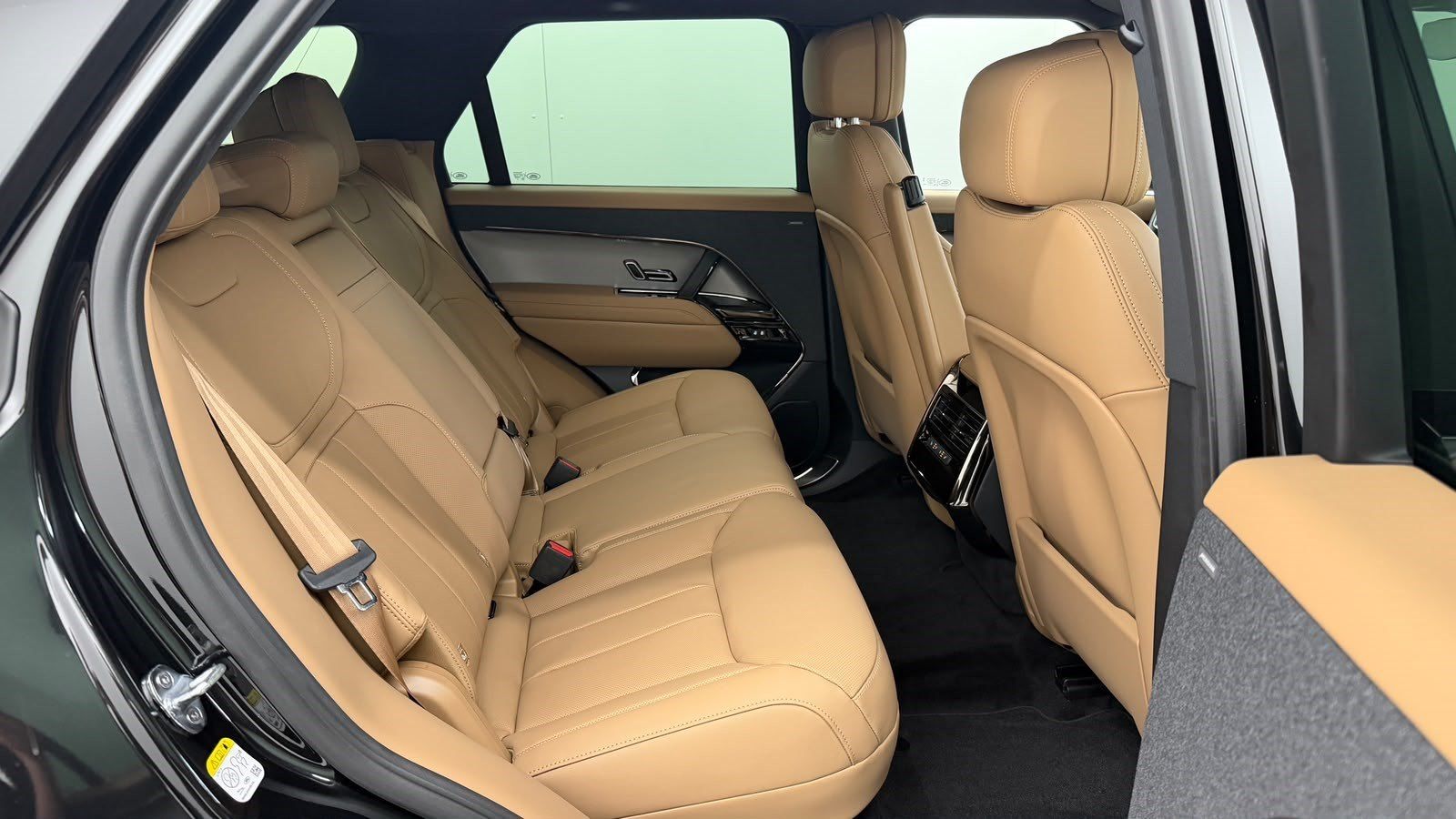 LAND ROVER Range Rover Sport D250 SE Pano Winter – Bild 13
