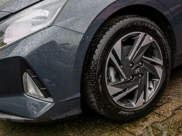 Hyundai i20 Edition 30 Digitales Cockpit Funktions-Pak.