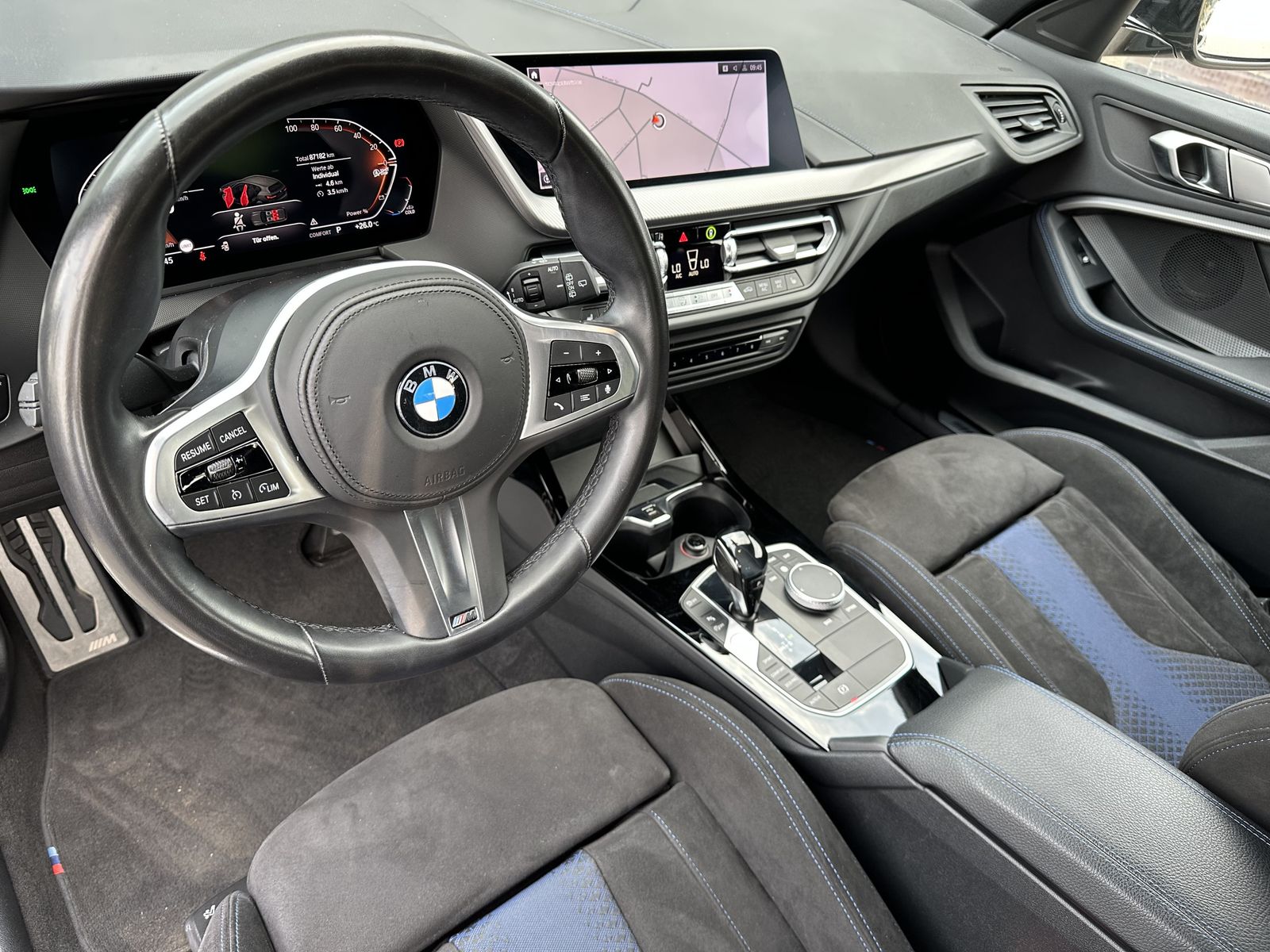 Fahrzeugabbildung BMW 118d M-Sport Aut. 5-Türer NAV+LED+WLAN+17ZO+SHZ