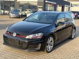 Volkswagen Golf VII Lim. GTI BMT 2.0 /Kamera / SHZ - Volkswagen Golf mit Benzin-Antrieb: Kleinwagen, 2.0