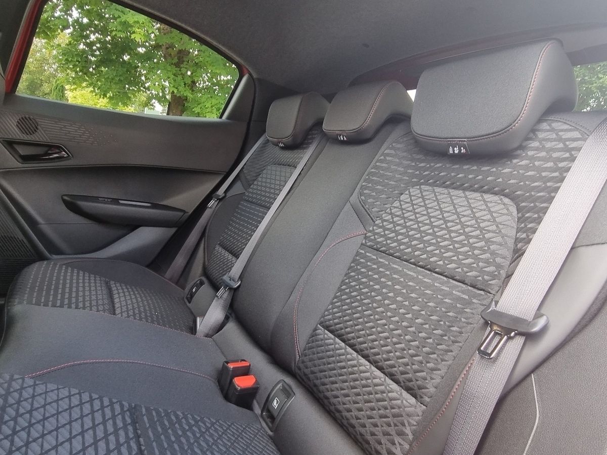 Fahrzeugabbildung Renault Clio Techno TCe 115 EDC