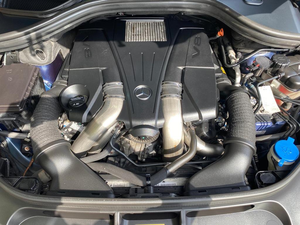 Mercedes-Benz ML 500